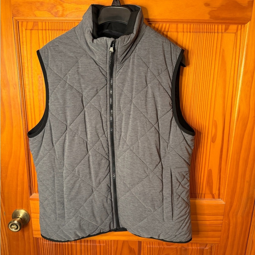 Banana Republic Unisex Large Gray Quilted/Water Resist Vest Excellent Condition - Picture 1 of 13
